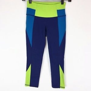 🤸‍♂️Athleta High Rise Colorblock Chaturanga Capri